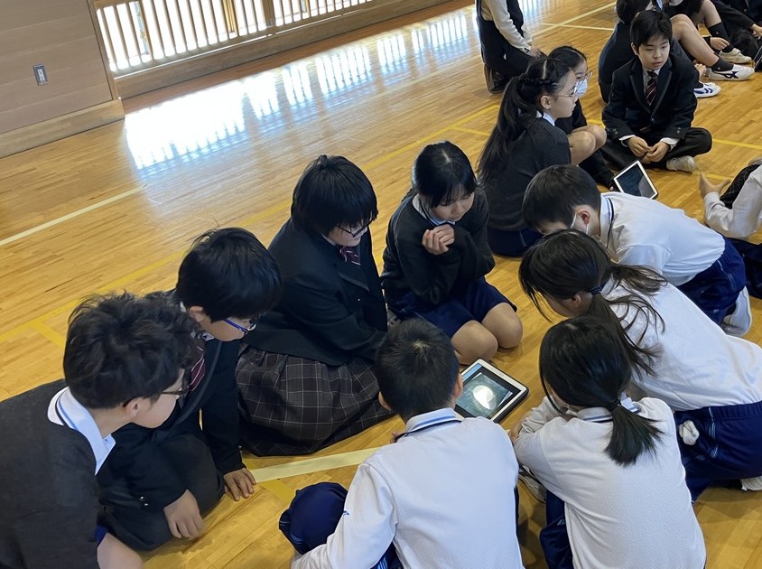 全校集会