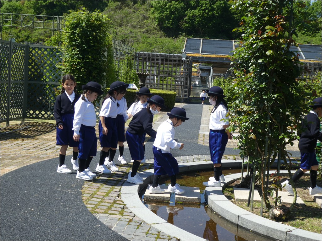 1年生遠足「岐阜ワールドローズガーデン」