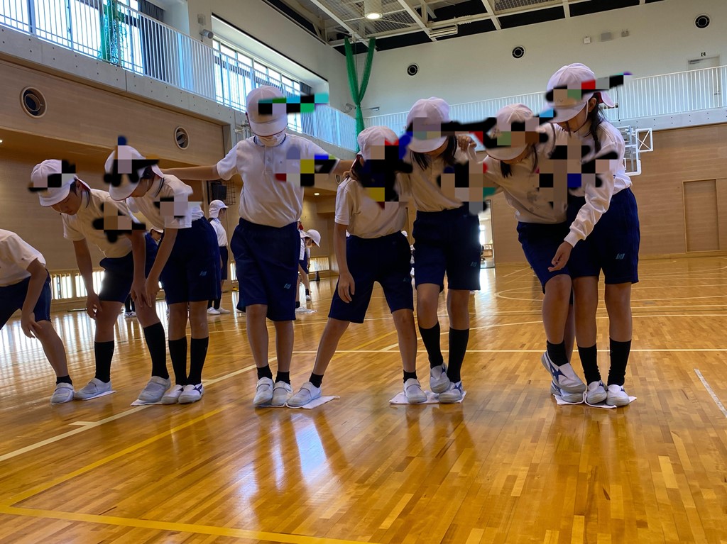4年生　『学校ぼうけん』