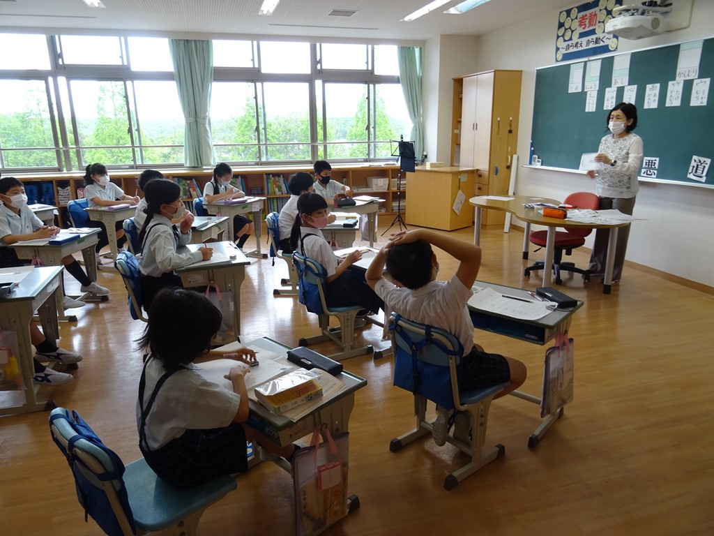 ２・４・６年授業参観・懇談会