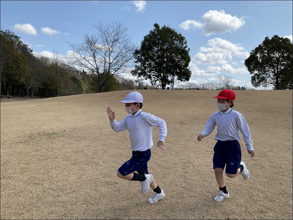 3年生 遠足 ふれあいパーク緑の丘・明智城址