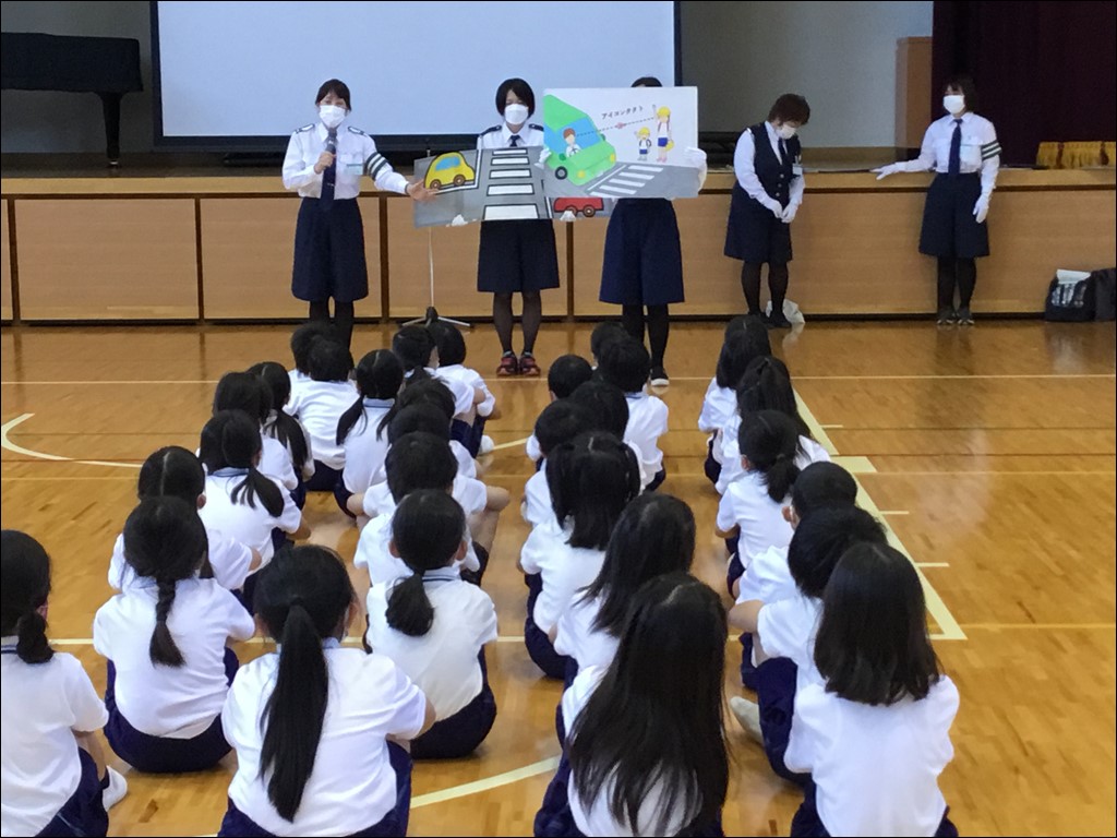 1、2年生交通安全教室