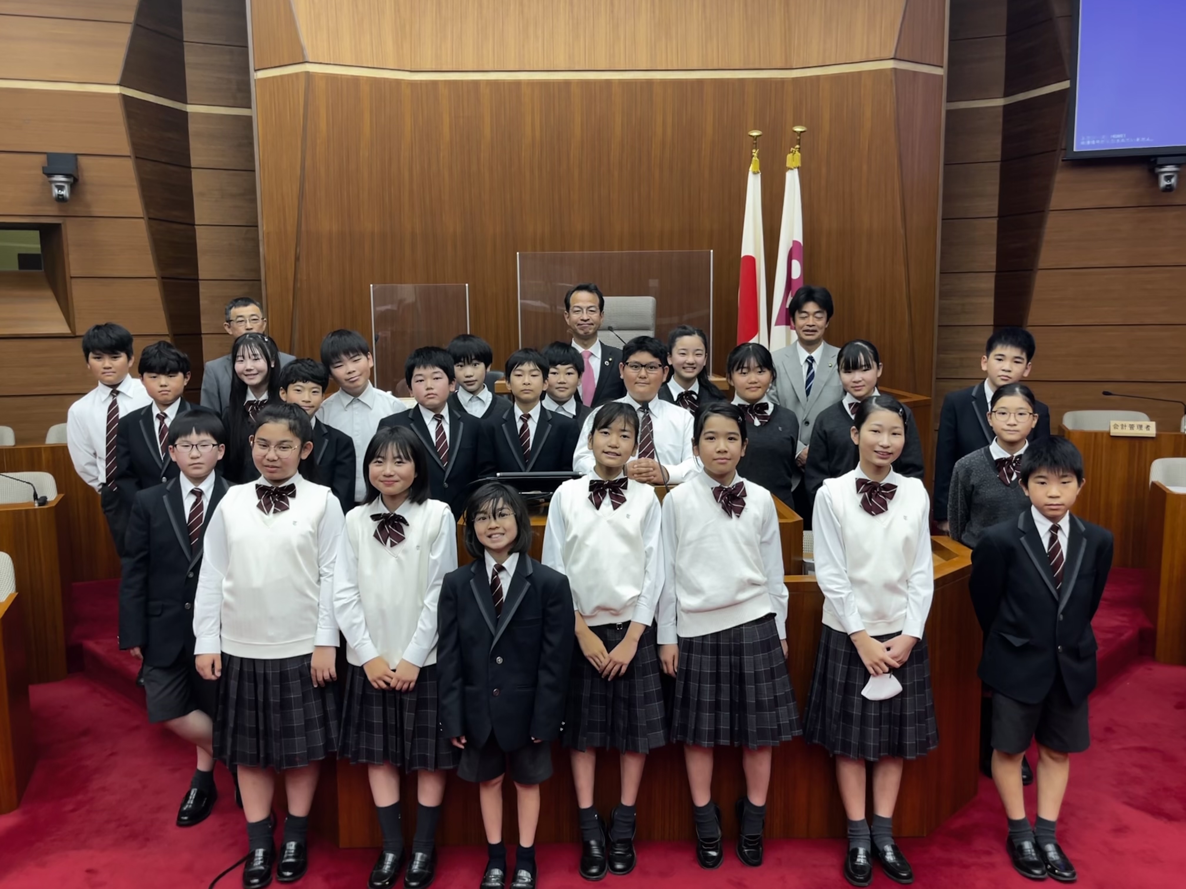 ６年生　可児市議会見学