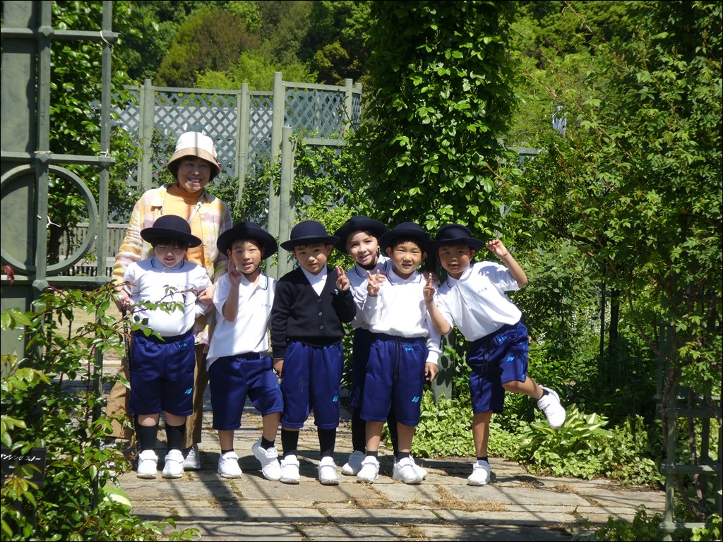 1年生遠足「岐阜ワールドローズガーデン」