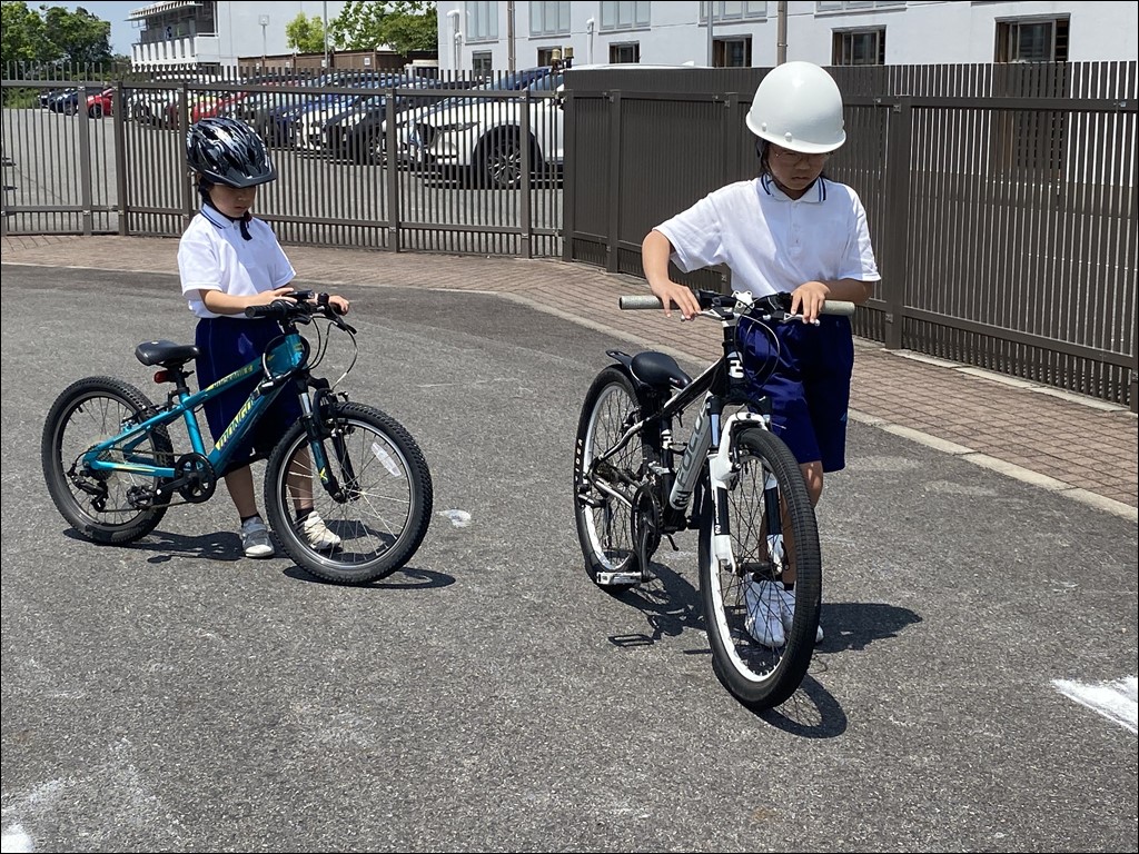 交通安全教室（中学年）