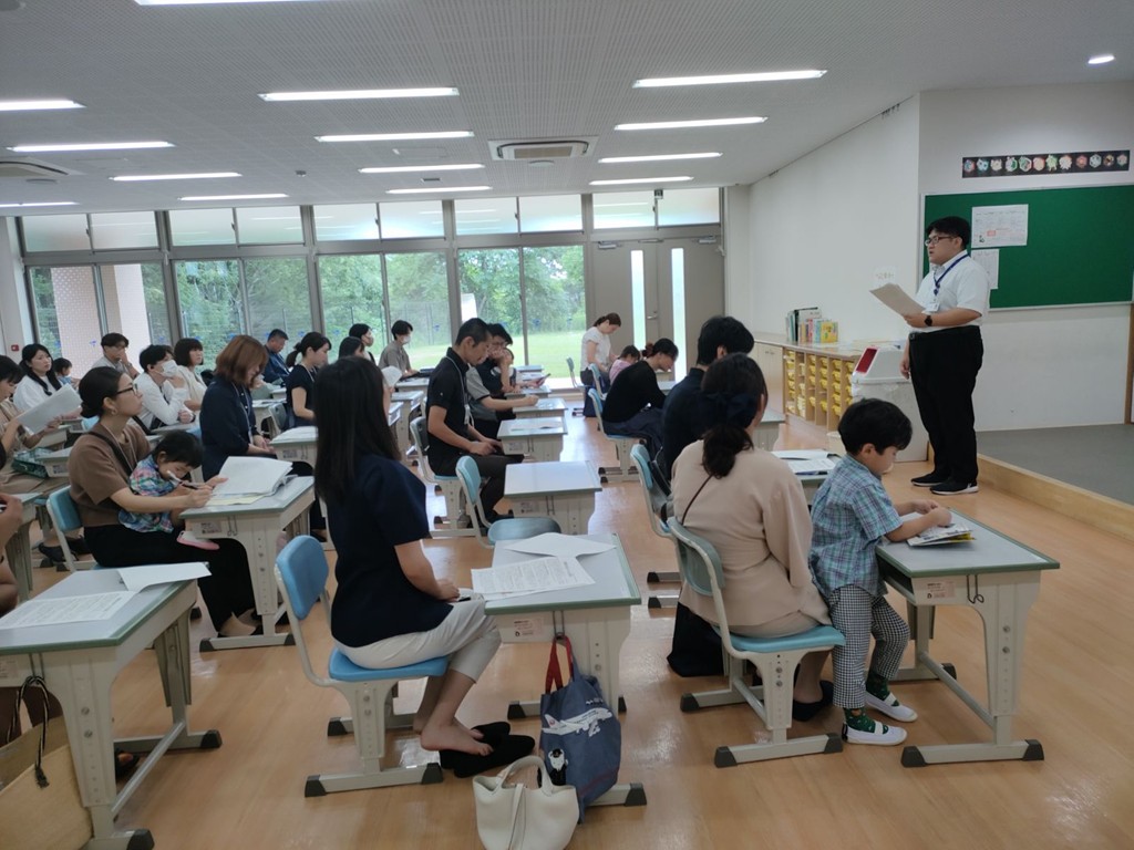 全学年授業参観・懇談会
