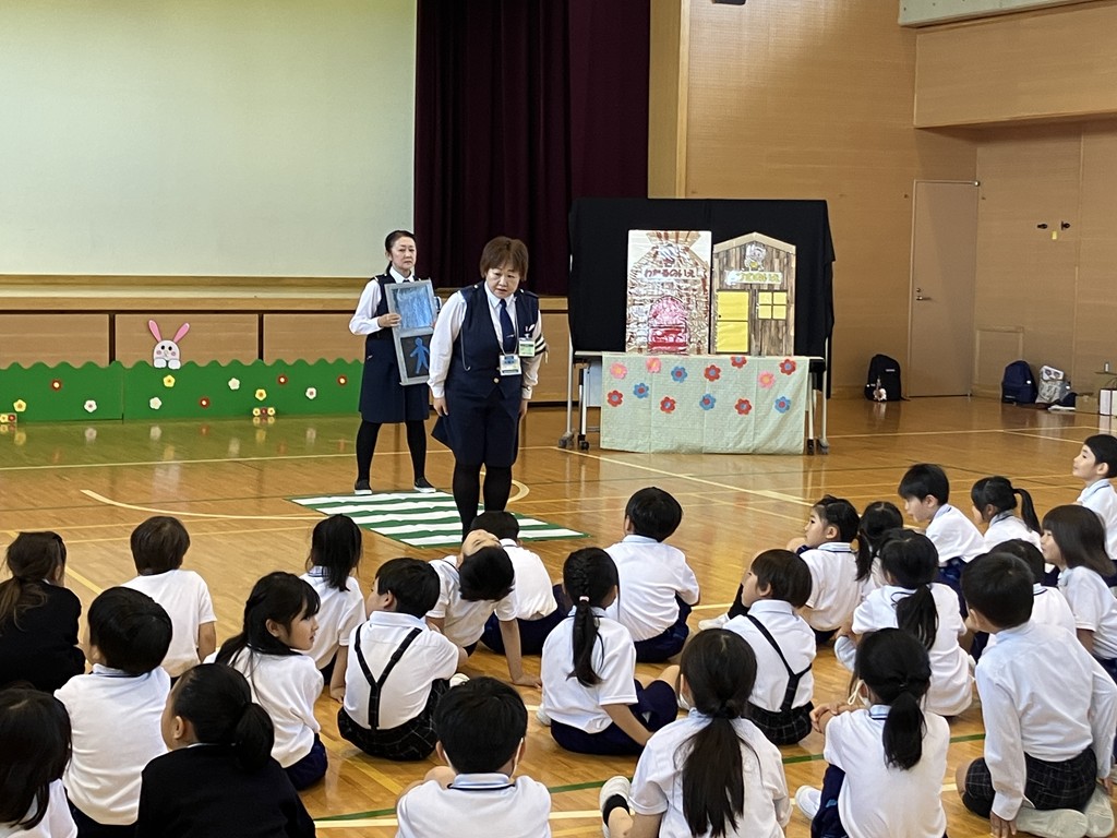 1・2年生　交通安全教室
