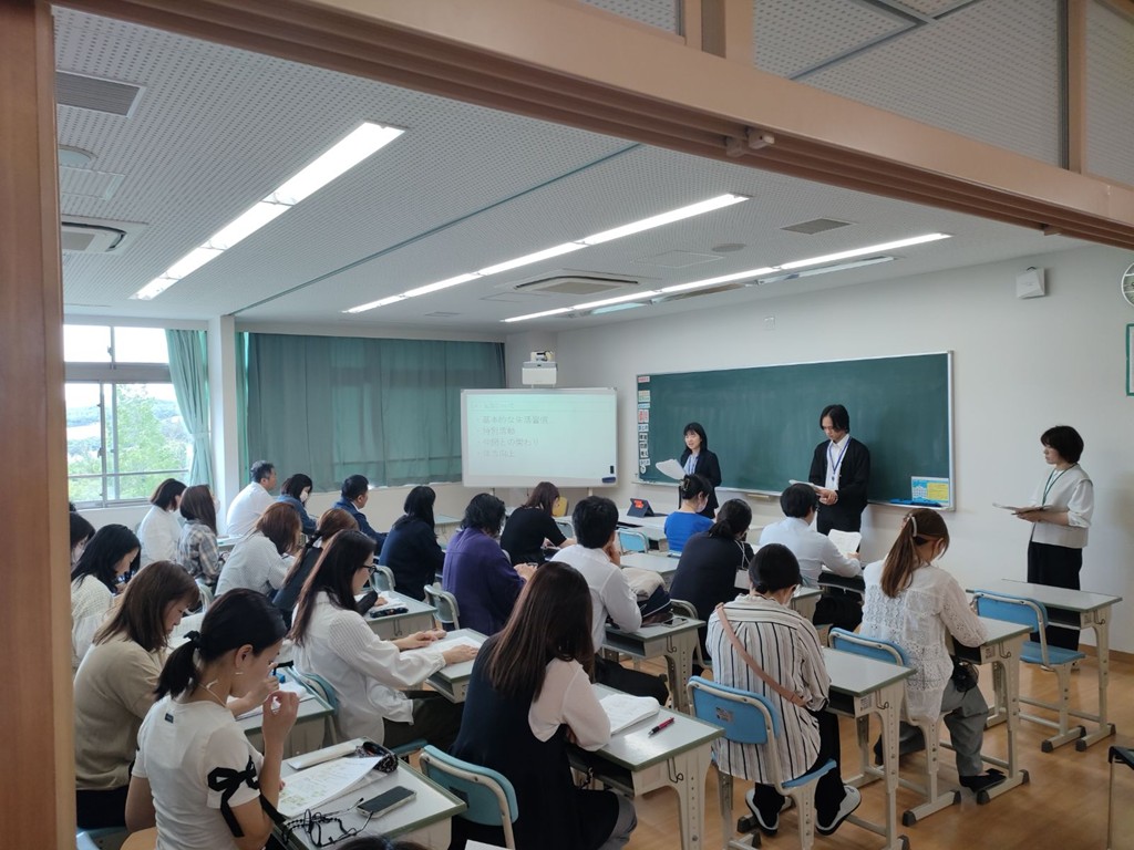 後援会総会・全学年授業参観・懇談会・通学グループ会