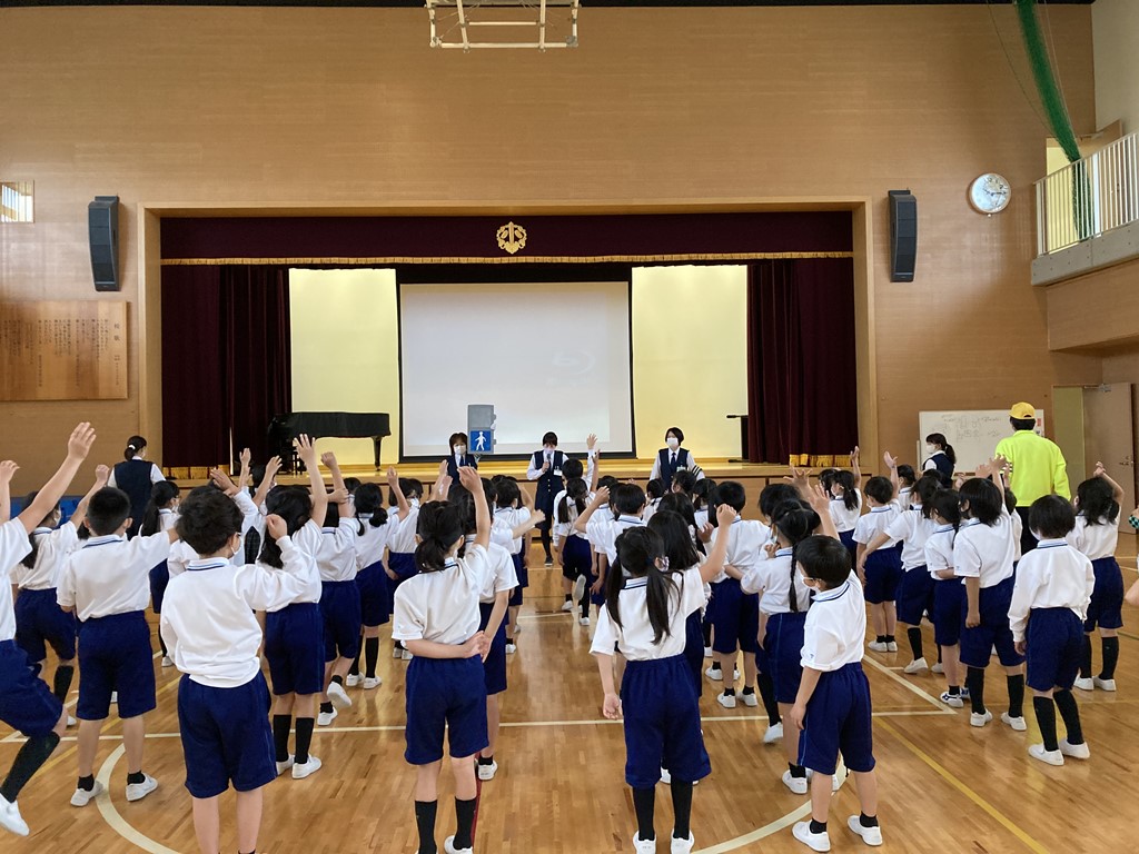 1・2年生 交通安全指導教室