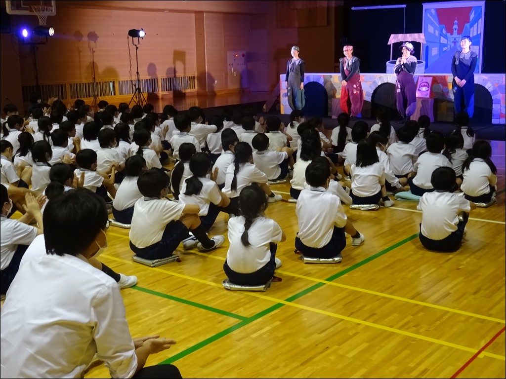 芸術鑑賞会