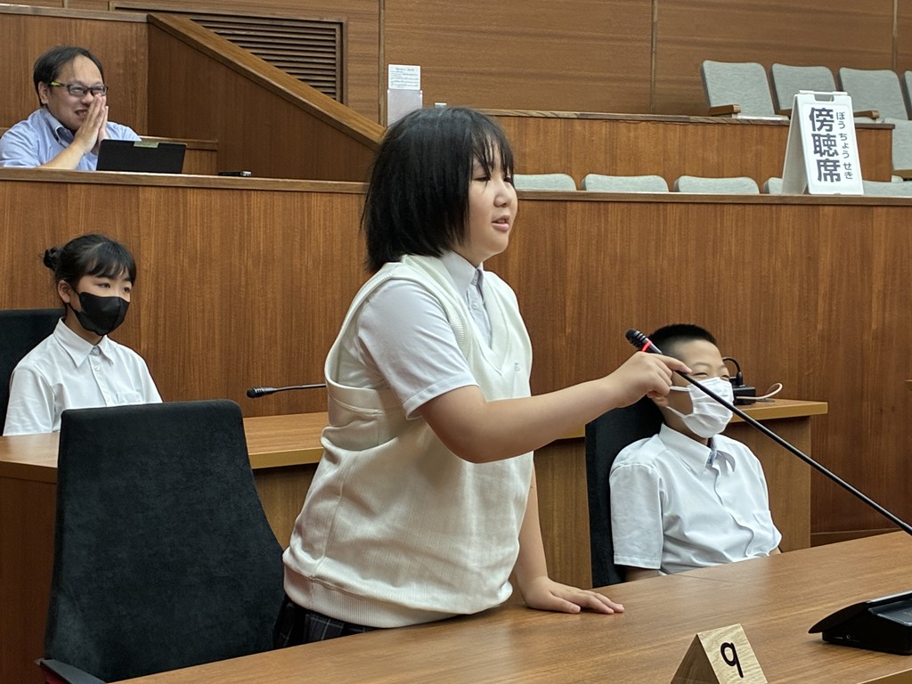 6年生 議会見学