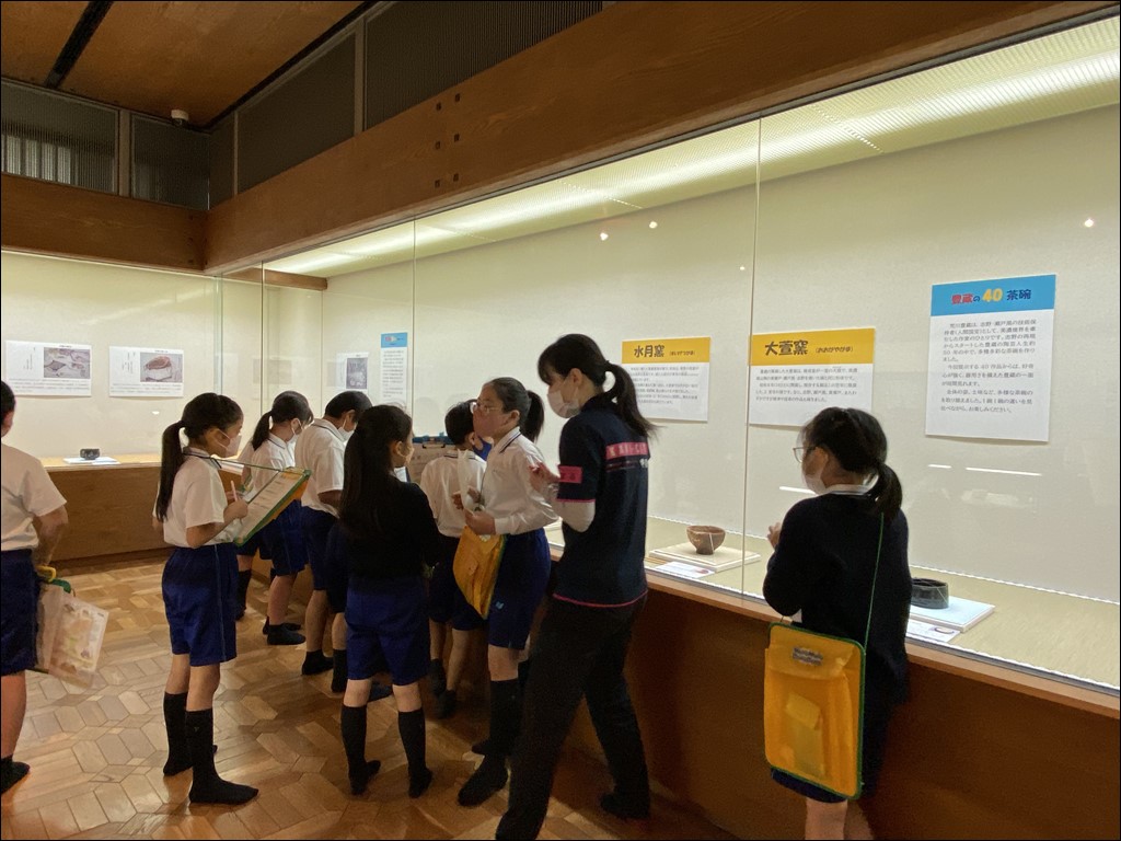 4年生　荒川豊蔵資料館