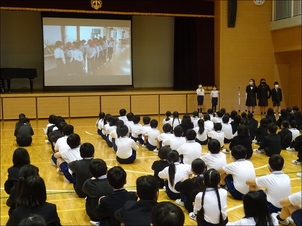 全校集会