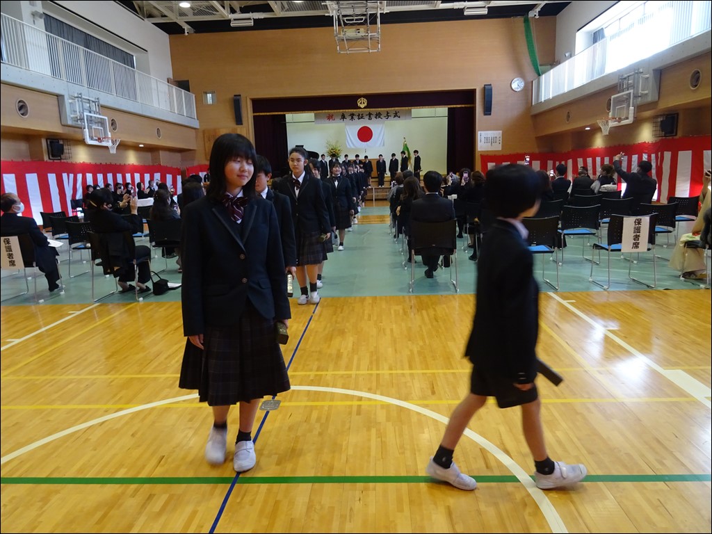 ６年生「卒業証書授与式」