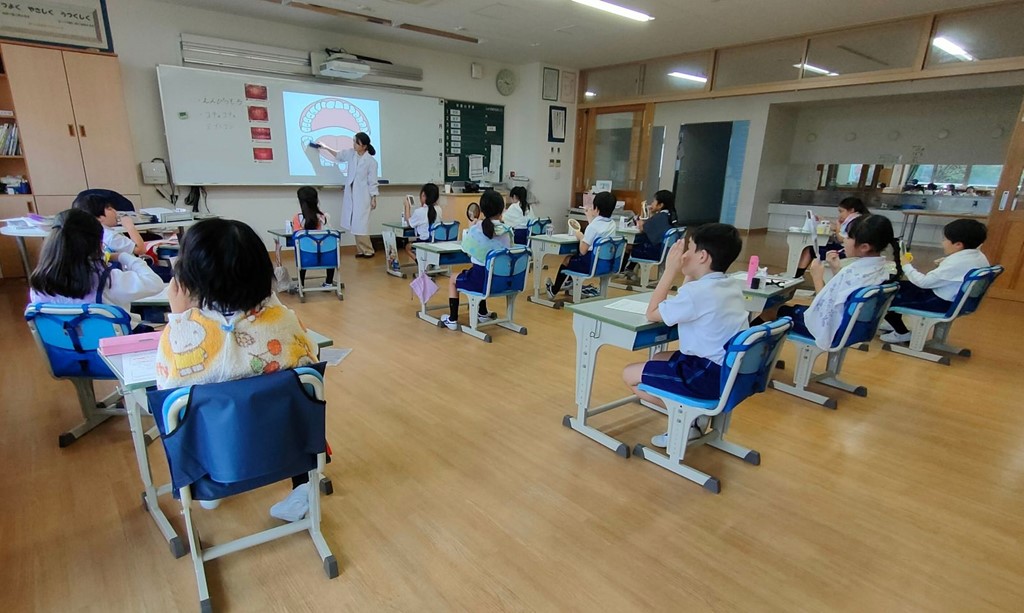 2年生「歯科指導」
