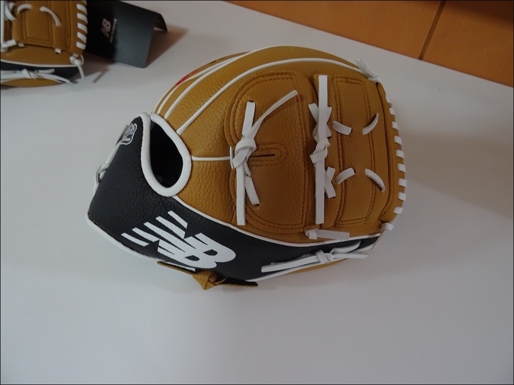大谷選手よりグローブが届きました