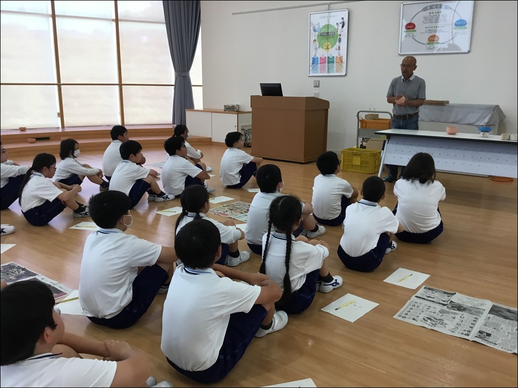 5年生 はっけん「やきもの 絵付け」