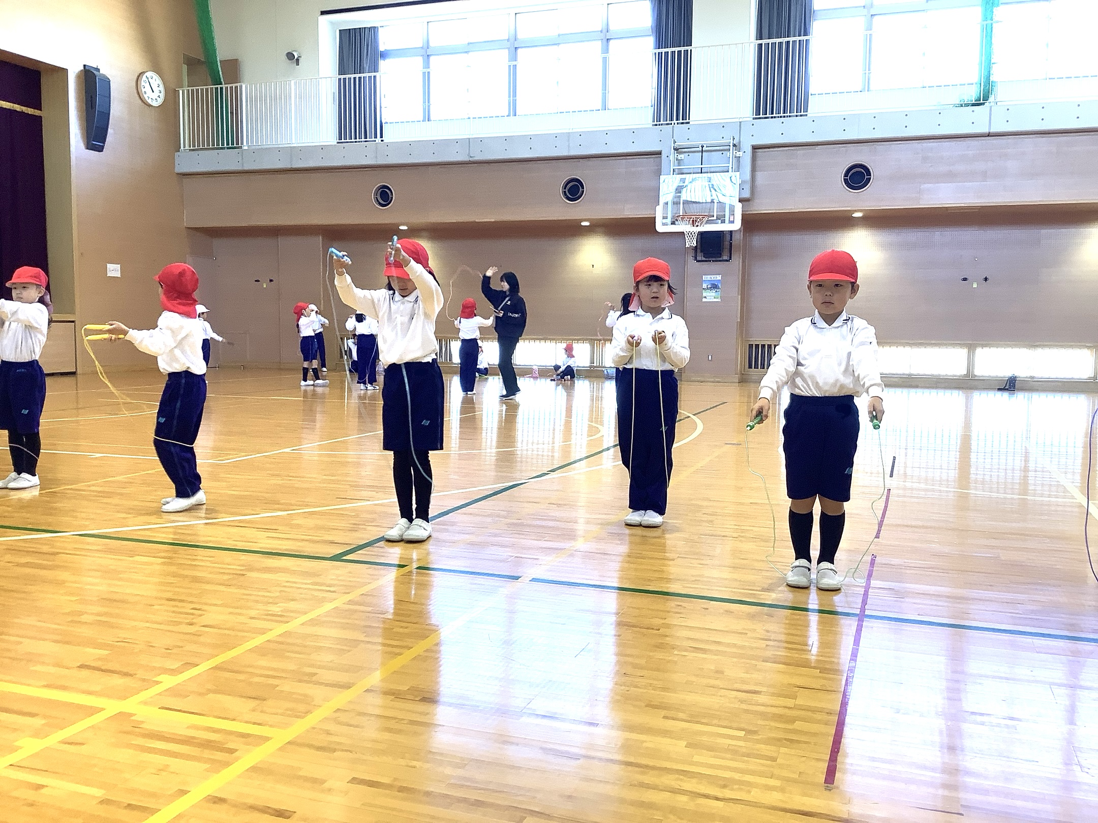 1・2年生　縄跳び大会
