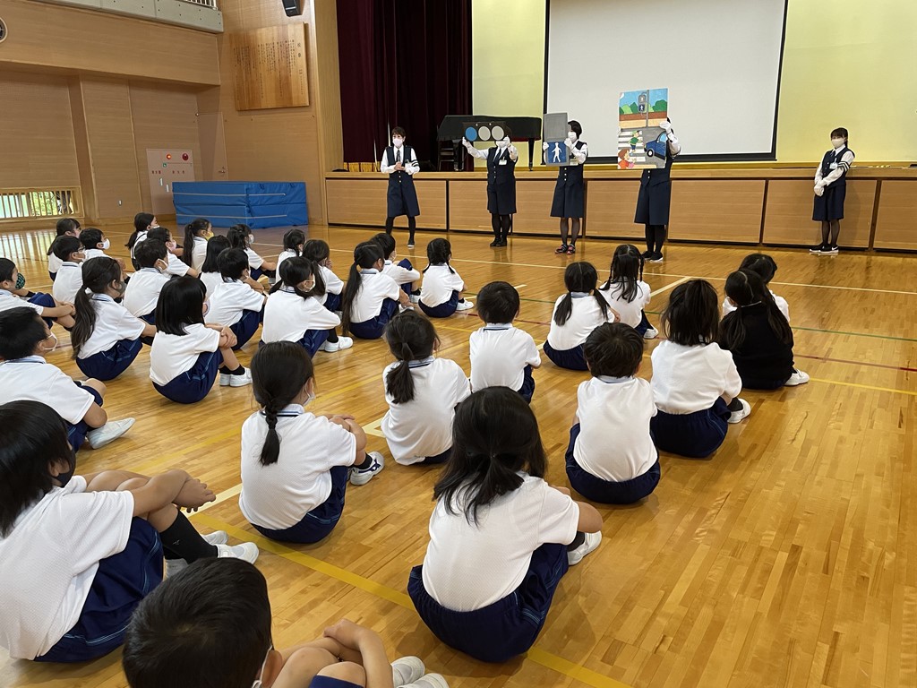 1・2年生 交通安全指導教室