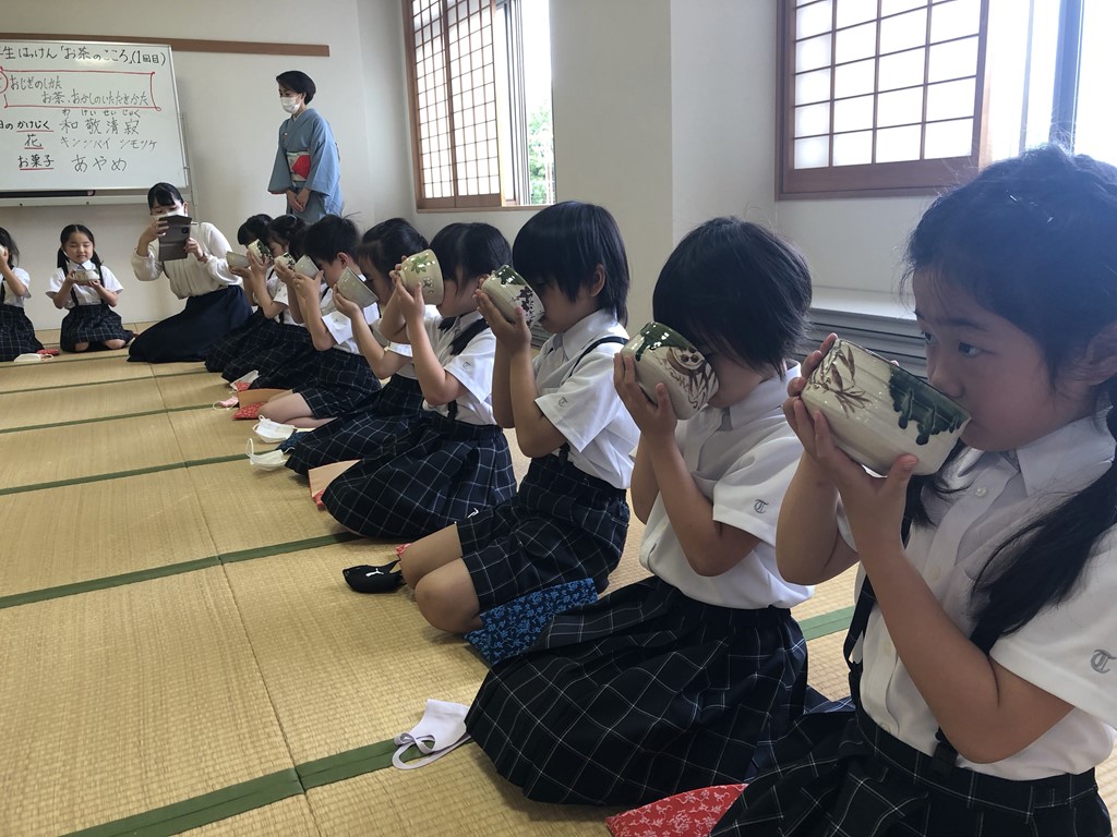 1年生　はっけん　お茶の心