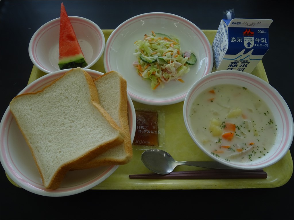 08月25日のメニュー写真